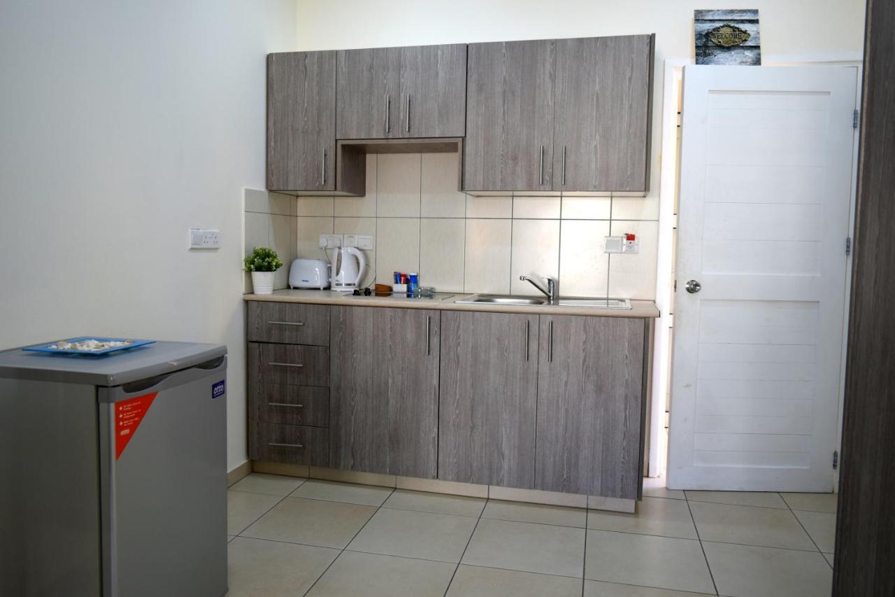 Cross Road Apartment Ayia Napa Exterior photo