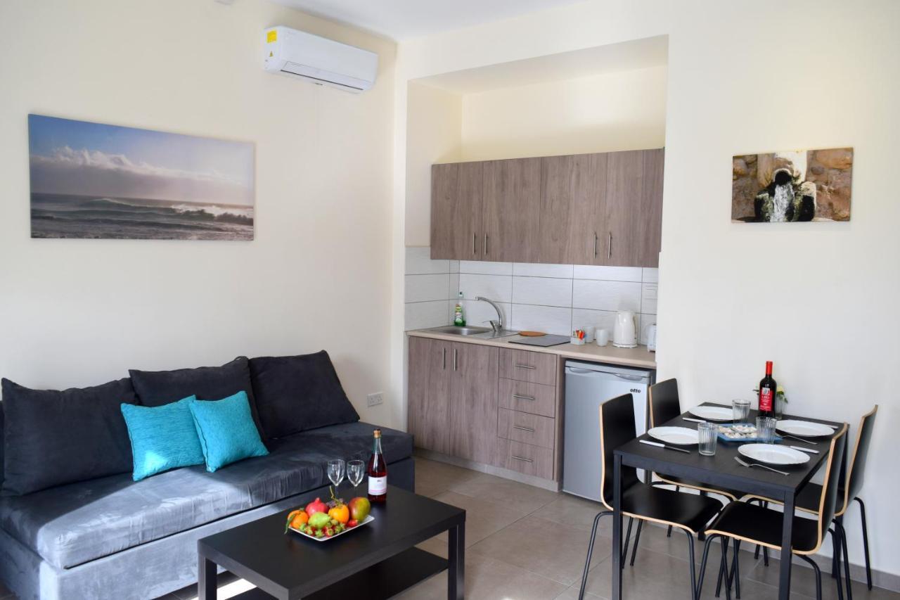 Cross Road Apartment Ayia Napa Exterior photo