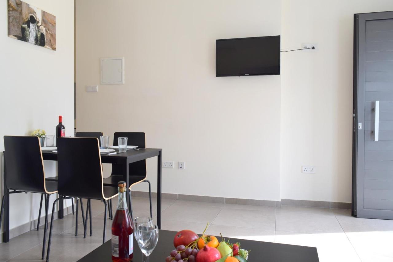 Cross Road Apartment Ayia Napa Exterior photo